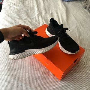 Nike Epic React Flyknit